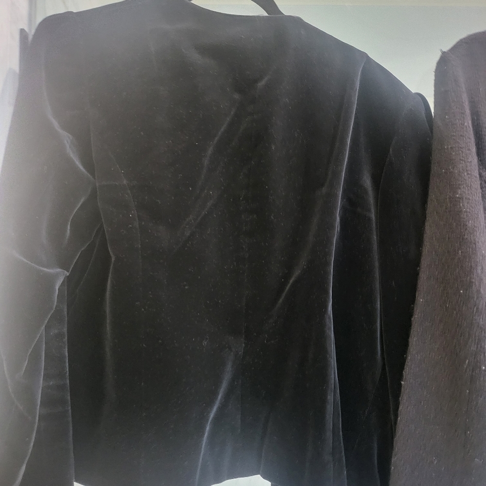 3 Jackets - Picture 2 of 10